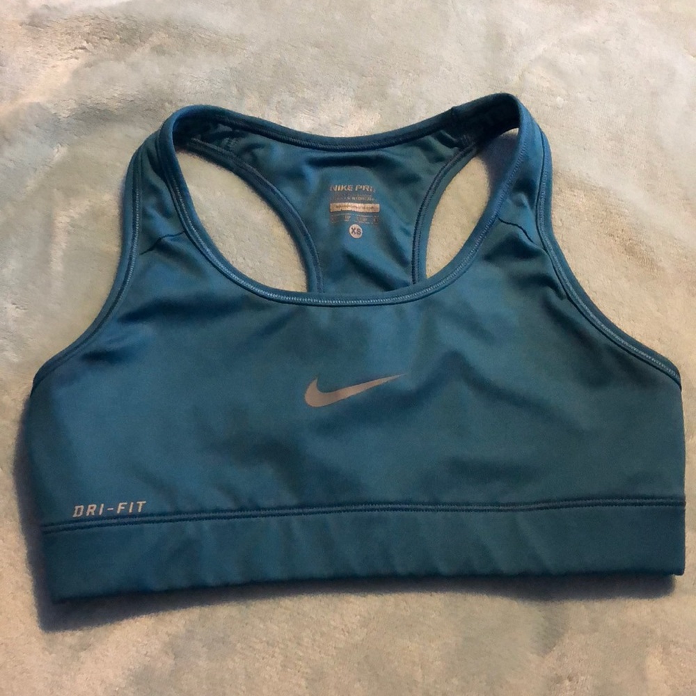 Nike Pro Sports Bra